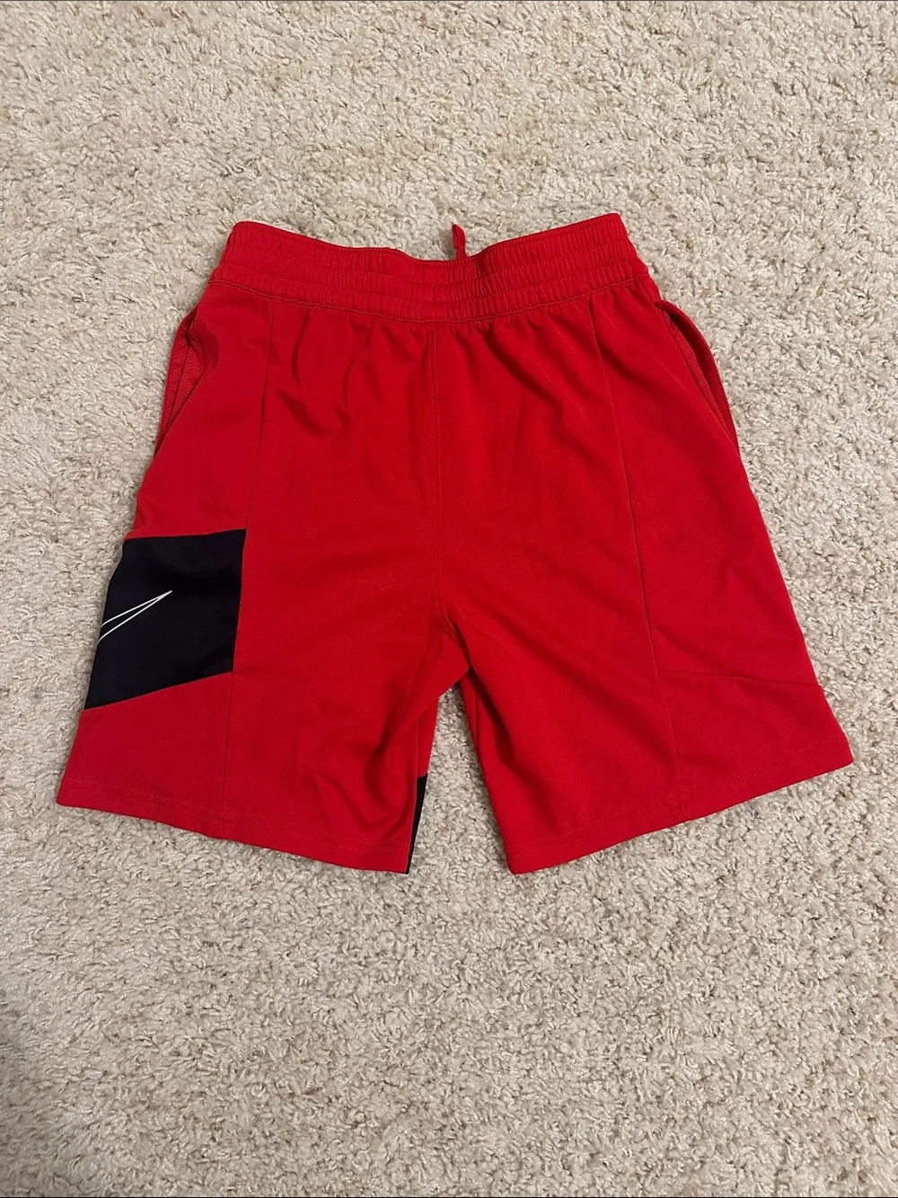 Boys Nike elite short size medium